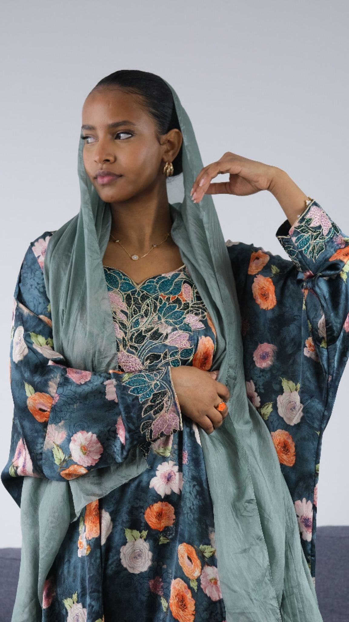Green Silk Saudi Dress | NATIVESK NATIVES K Green Silk Saudi Dress | NATIVESK NATIVES K