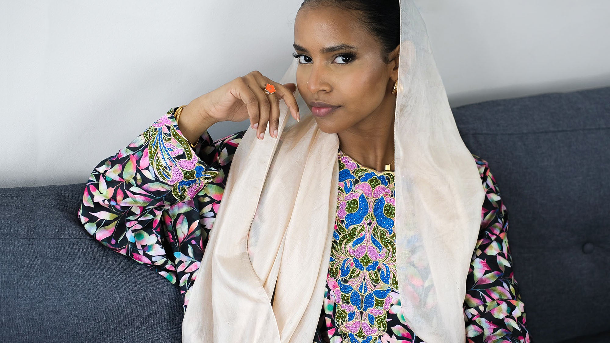 NativesK mkhaweer makhaweer mkhawir robe saoudienne émirati soie chic collection pudique robe musulmane islamique tendance chic classe élégant